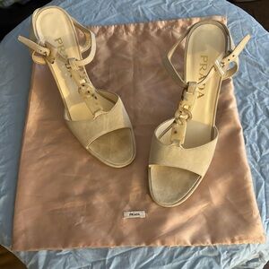 Prada Ivory Suede Chain Link Heels Sandals Size 39.5 Made in Italy w/ Dust Bag